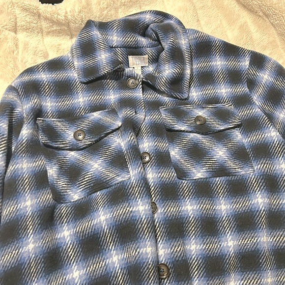 Blue plaid Shacket - Picture 7 of 8